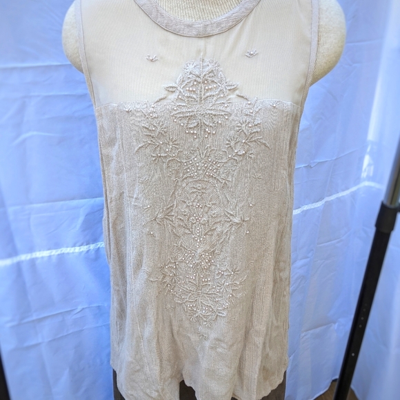 Japna Tops - Elegant Embroidered Beaded Blouse